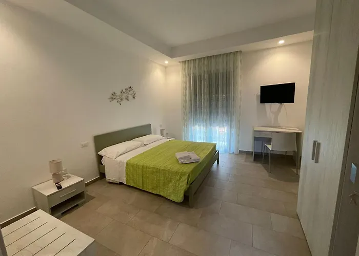 Il Girasole Alojamento de Acomodação e Pequeno-almoço Cirò Marina